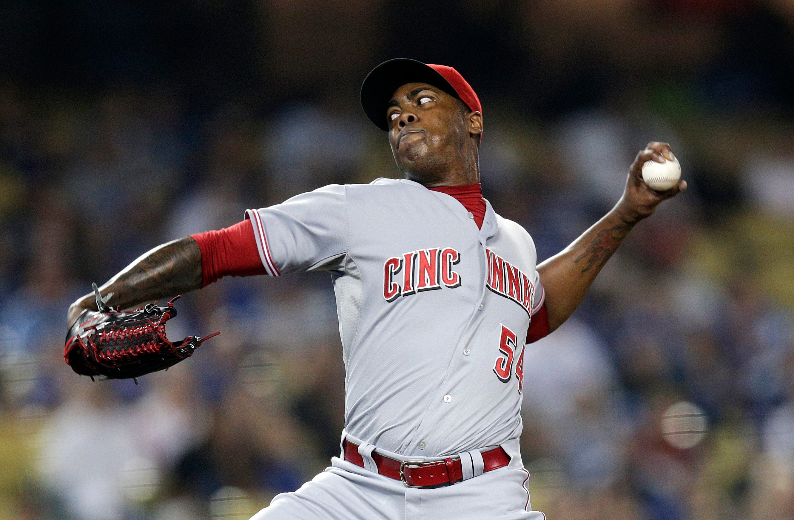 aroldis chapman reds jersey